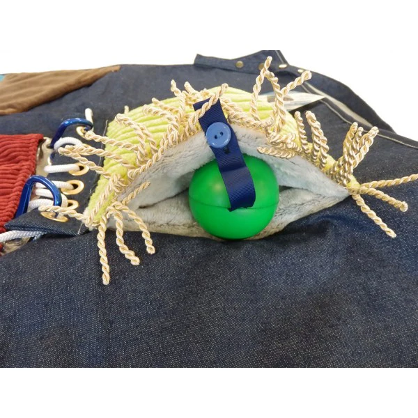 Fiddle Muff Activity Apron - Image 2